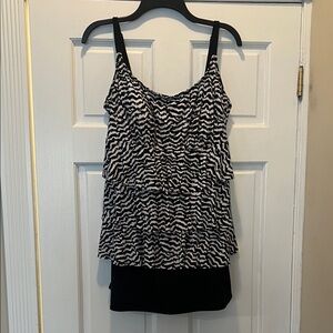 Longitude Black and White Wave Pattern One Piece